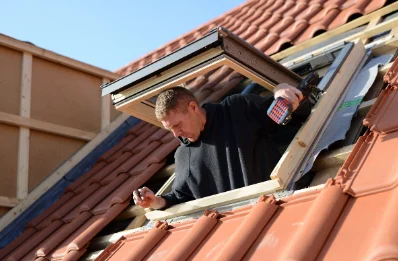 Pose de fenêtres de toit Velux à Rombies-et-Marchipont